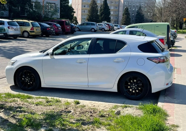 Lexus CT cena 40000 przebieg: 302300, rok produkcji 2013 z Rybnik małe 154
